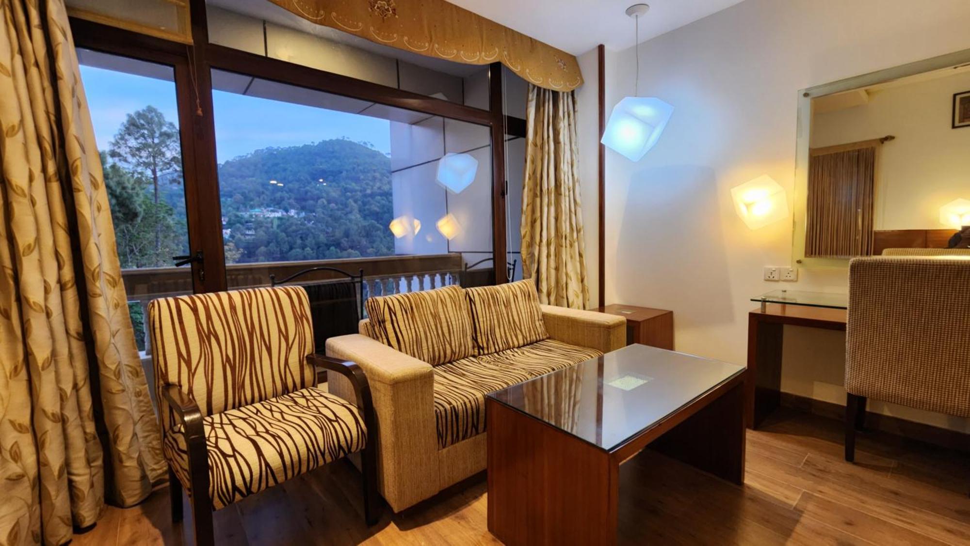 Hotel Royal Ark - Kasauli Luaran gambar