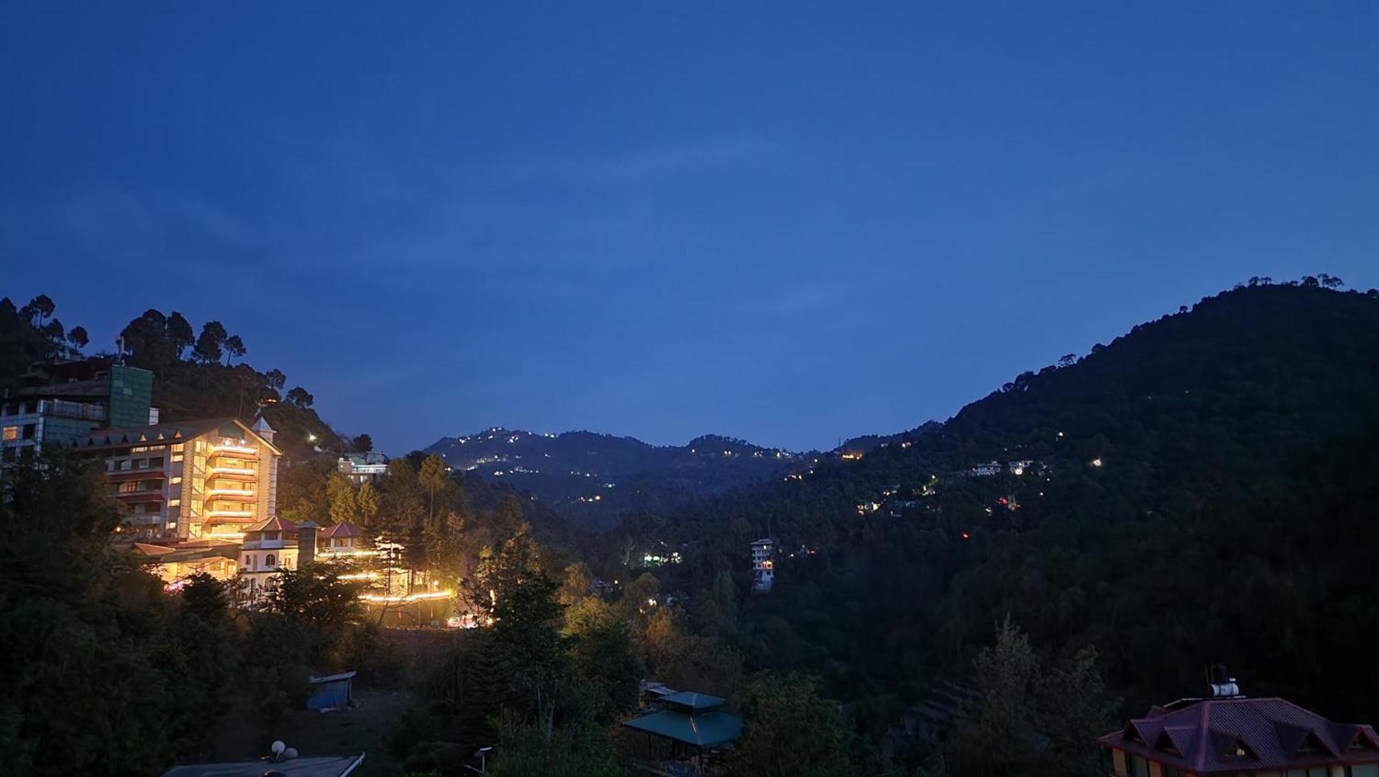 Hotel Royal Ark - Kasauli Luaran gambar