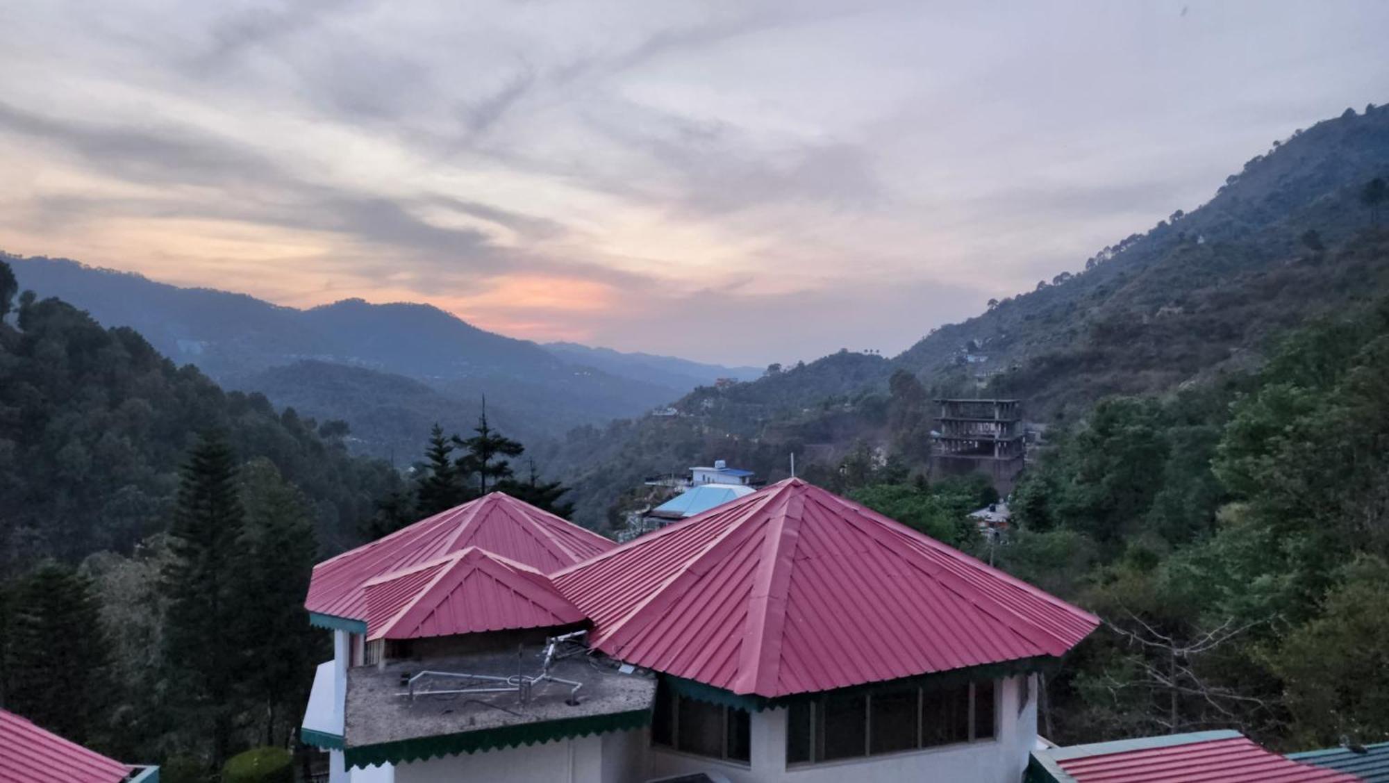 Hotel Royal Ark - Kasauli Luaran gambar