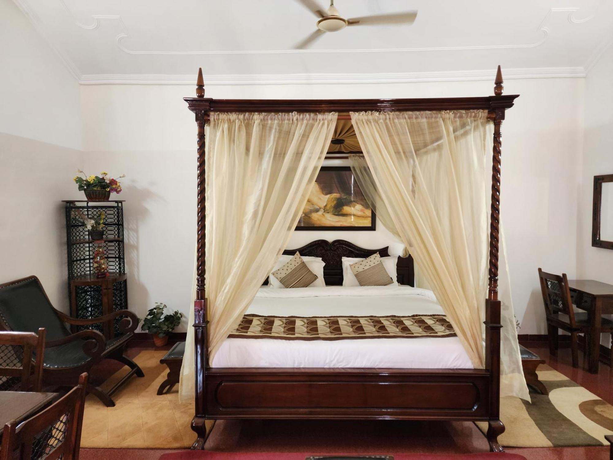 Hotel Royal Ark - Kasauli Luaran gambar