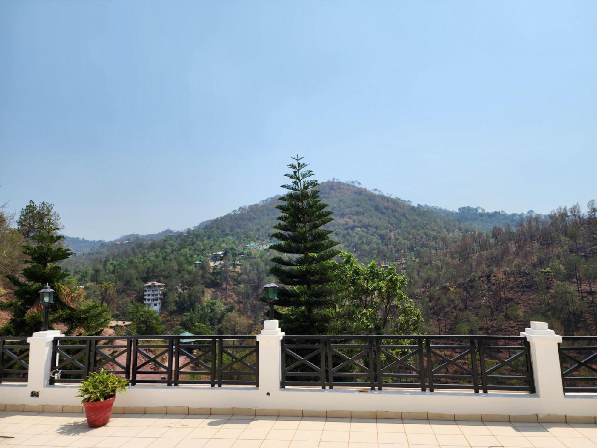 Hotel Royal Ark - Kasauli Luaran gambar