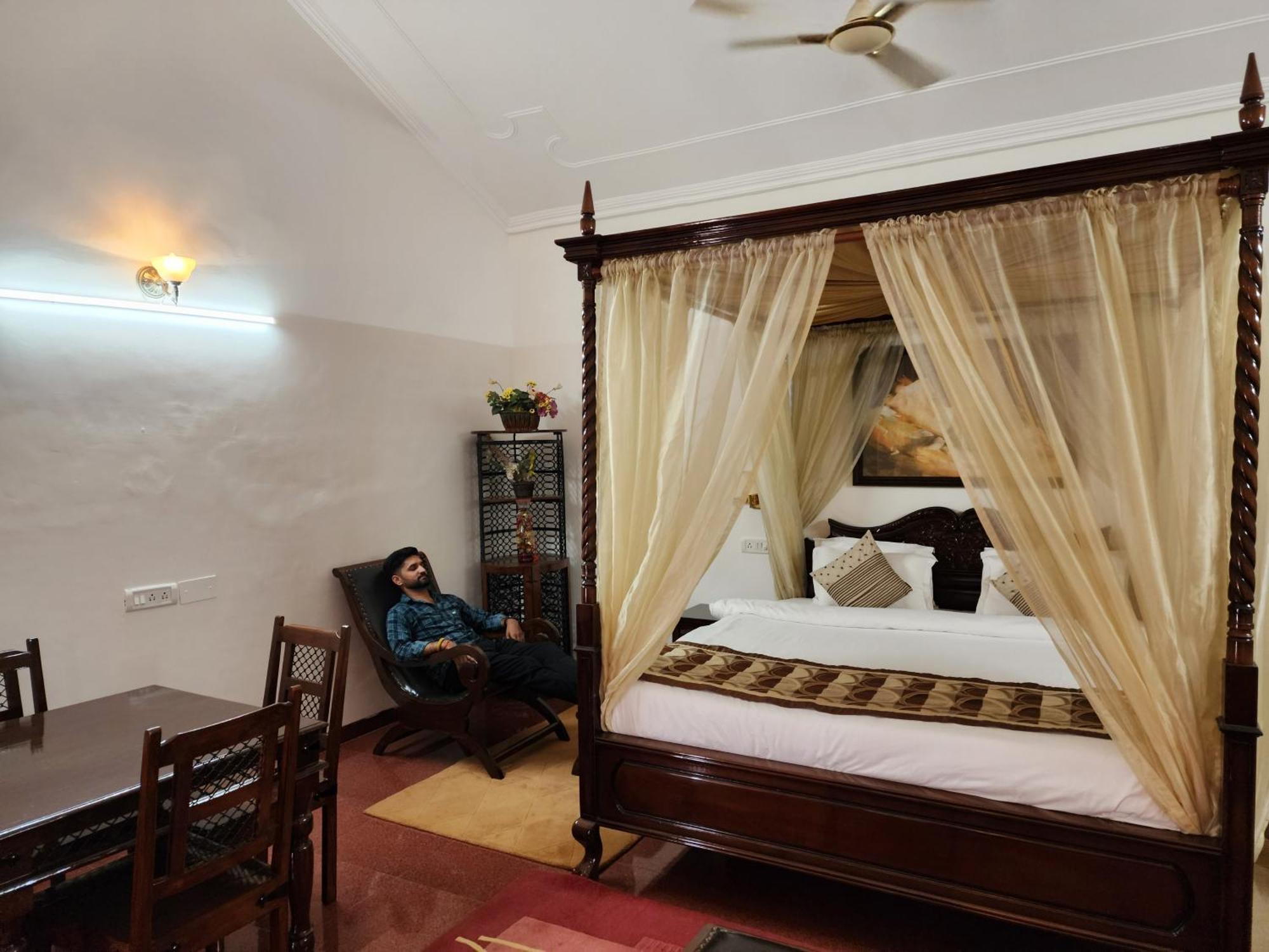 Hotel Royal Ark - Kasauli Luaran gambar